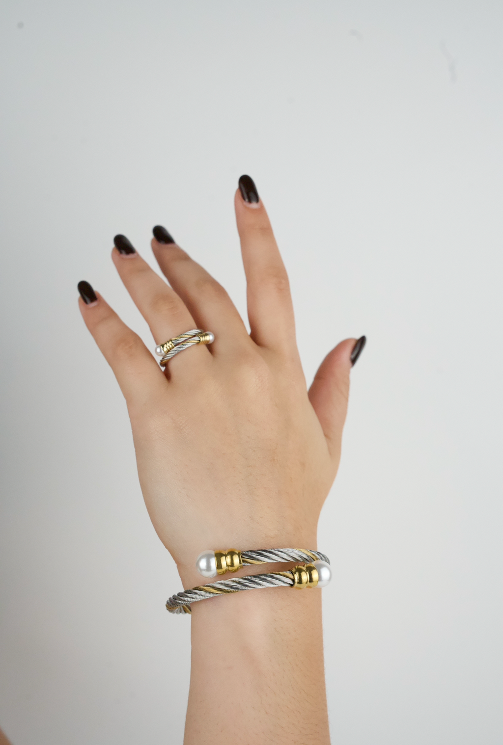 Pearl Harmony Set - Elegant Bracelet Necklace Jewelry Collection
