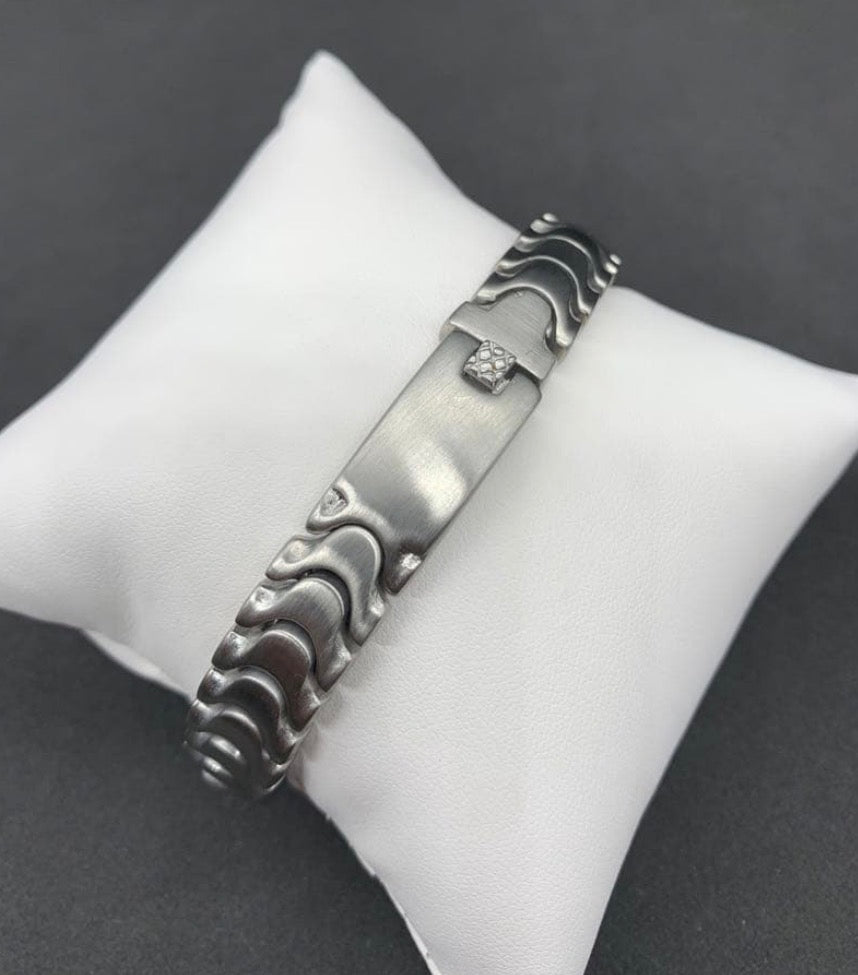 Rhodium-Plated Stainless Steel Bracelet – Distinctive Design