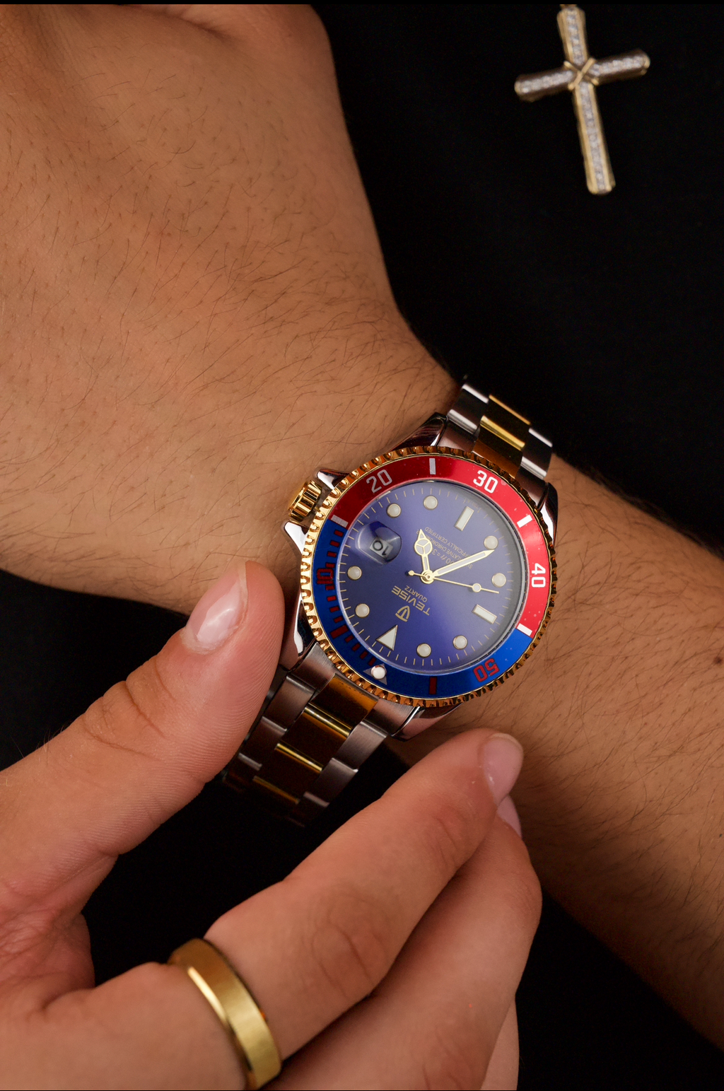 TEVISE fashion personality color matching dial calendar display luminous waterproof quartz men's watch