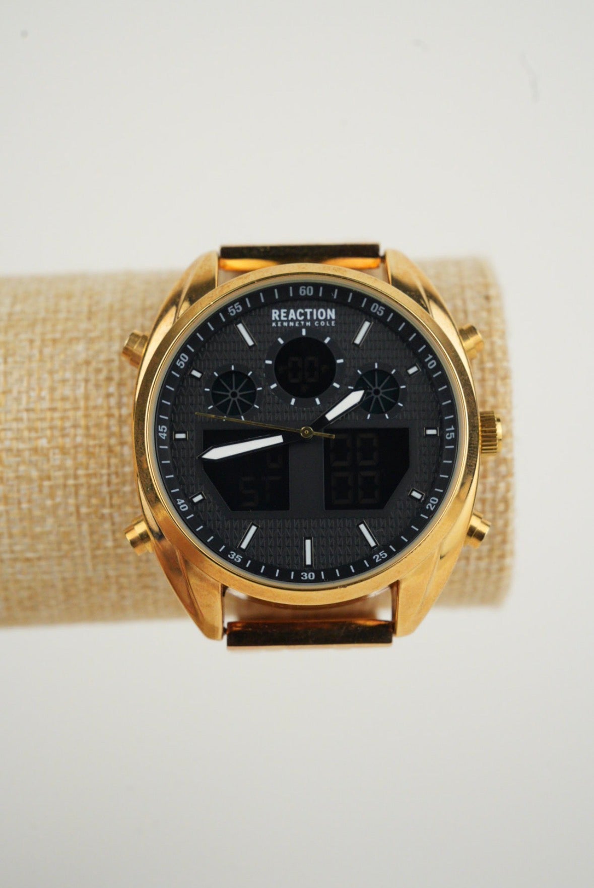 Kenneth Cole Reaction
Men's Analog-Digital Gold-Tone Stainless Steel Bracelet Watch